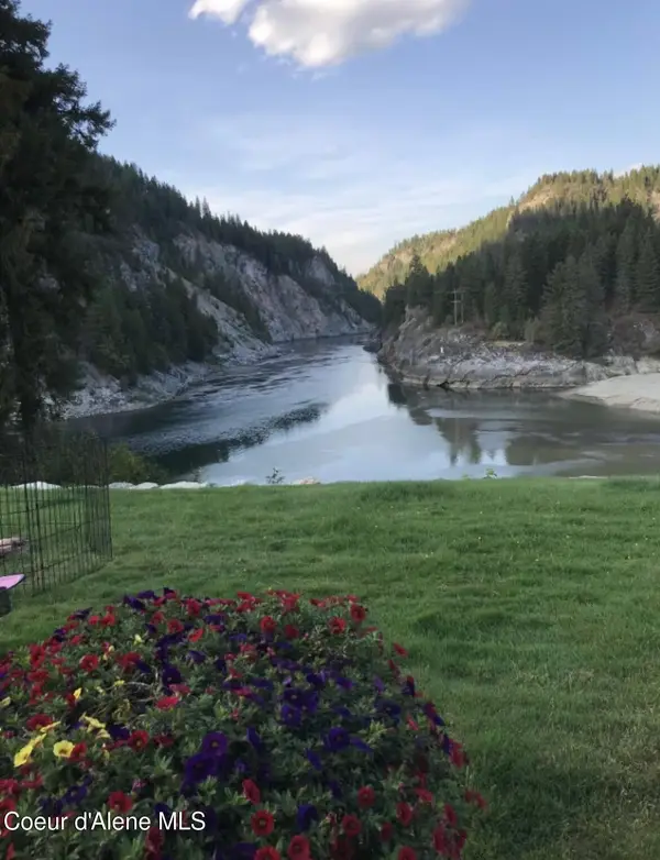 105 Lehigh Ave, Metaline Falls, WA 99153