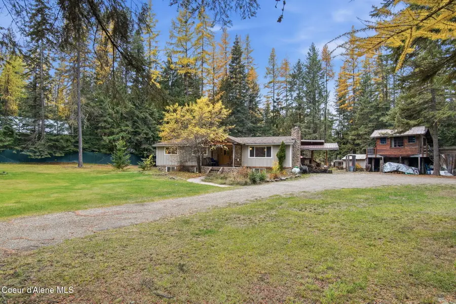527 Creekside Dr, Priest Lake, ID 83856 - Image #2