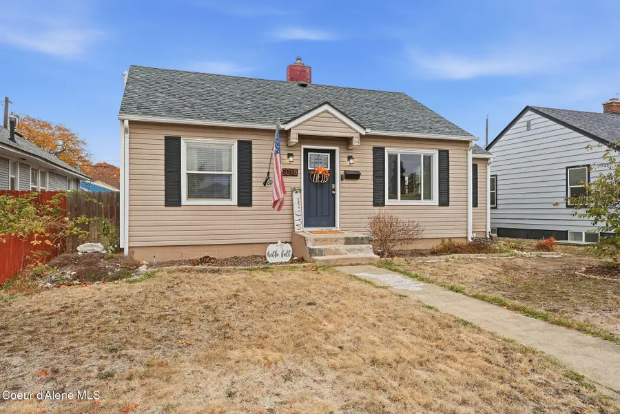 5018 N STEVENS ST, Spokane, WA 99205 - Image #3