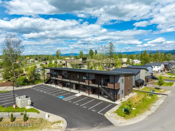 50 Carnelian Ave #203, Ponderay, ID 83852