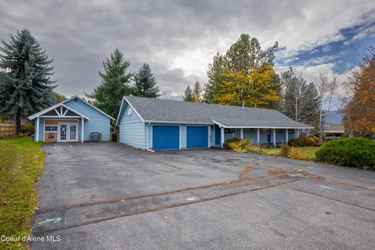 7024 Funkhouser St, Bonners Ferry, ID 83805 - Image #1