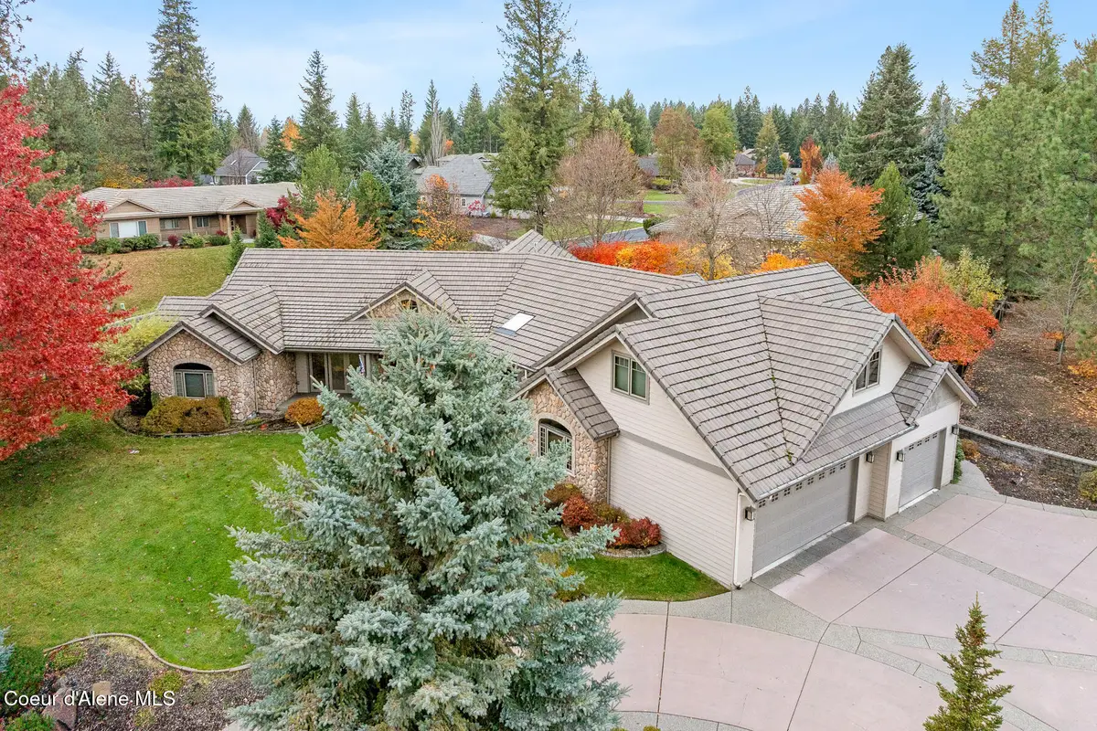 2240 E WOODSTONE DR, Hayden, ID 83835 - Image #1