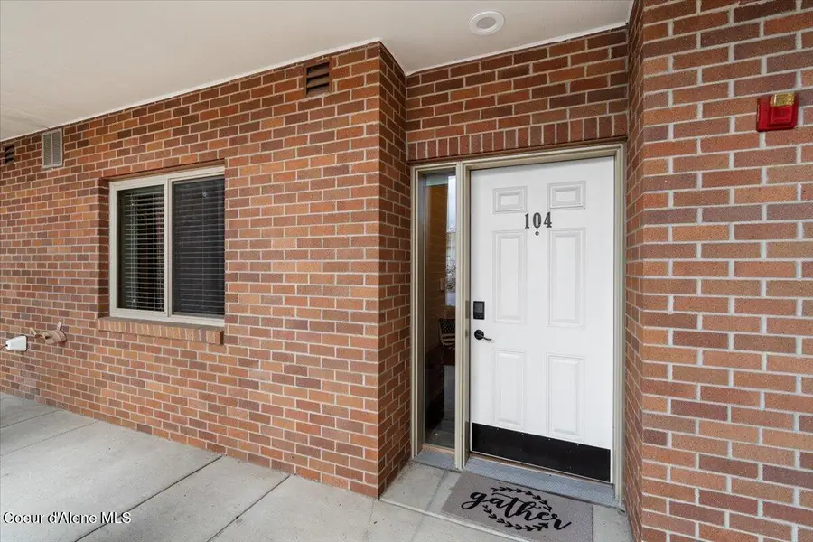 415 W WATERSIDE DR #104, Post Falls, ID 83854 - Image #3