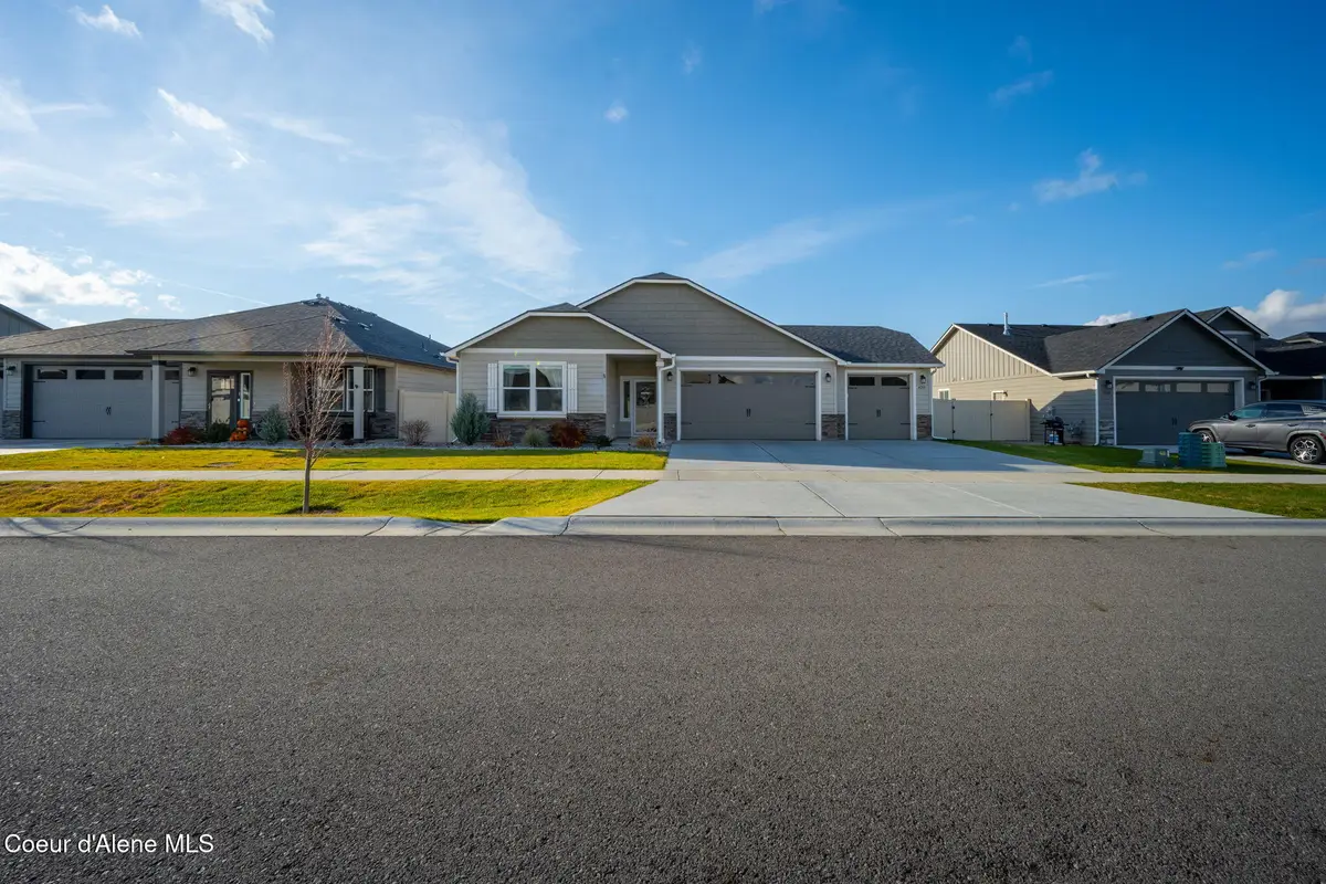 4268 N May Ella Lp LOOP, Post Falls, ID 83854 - Image #1