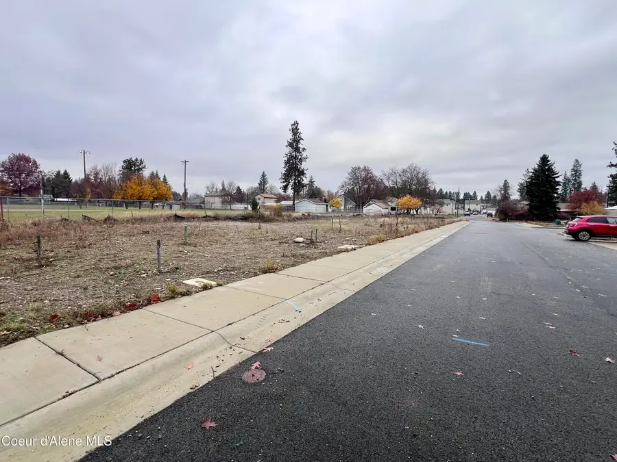 2707 N 15th St, Coeur Dalene, ID 83814 - Image #2