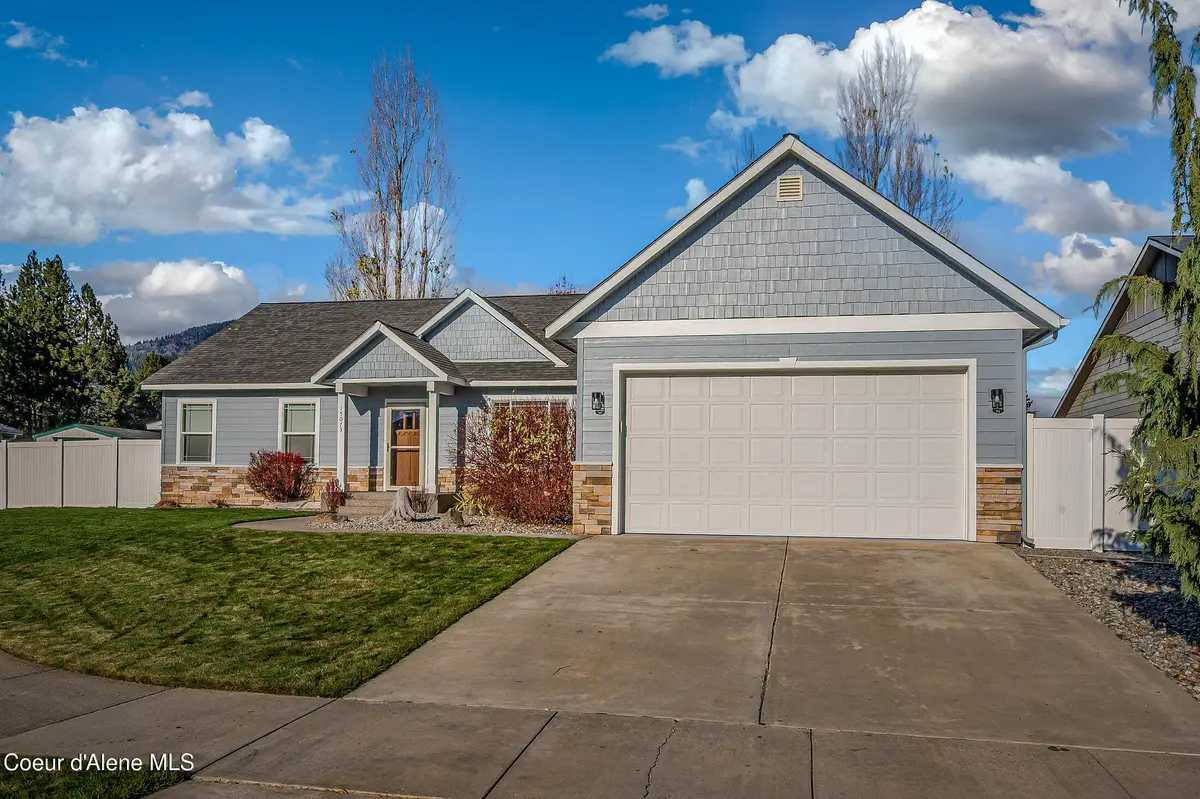 15073 N NIXON LOOP, Rathdrum, ID 83858 - Image #1