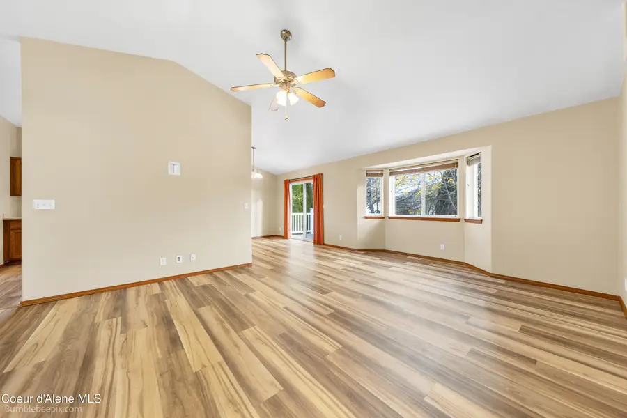 9192 N GREAT HALL DR, Hayden, ID 83835 - Image #3