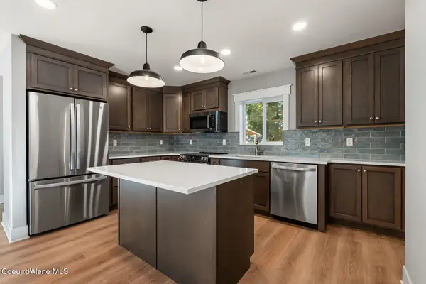 14981 Highway 2, Laclede, ID 83841