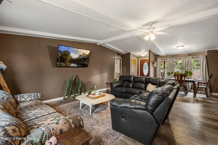 231 Westmond Rd, Sagle, ID 83860 - Image #2