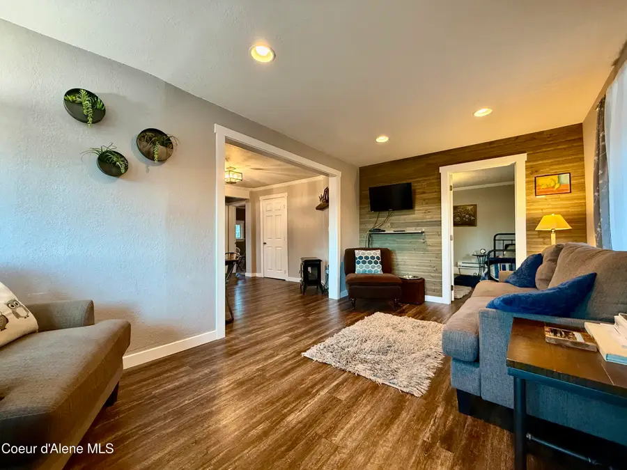 124 W Idaho Ave, Kellogg, ID 83837 - Image #2