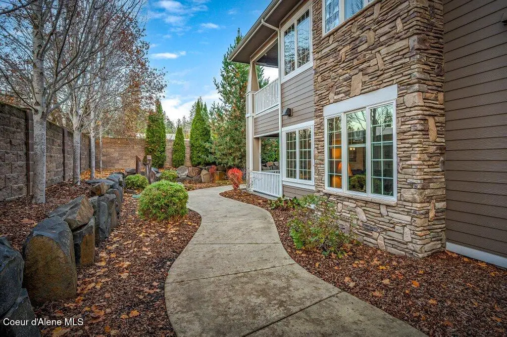 4539 W GREENCHAIN LOOP #5, Coeur Dalene, ID 83814 - Image #1