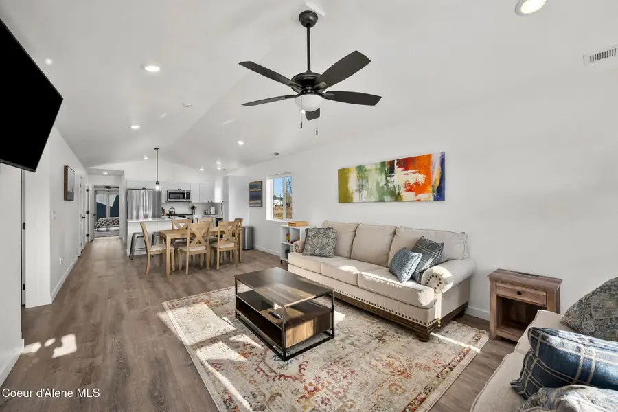 172 W Dustarr Ln, Ponderay, ID 83852 - Image #2