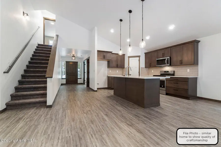 8930 W Swather Ave, Rathdrum, ID 83858 - Image #3