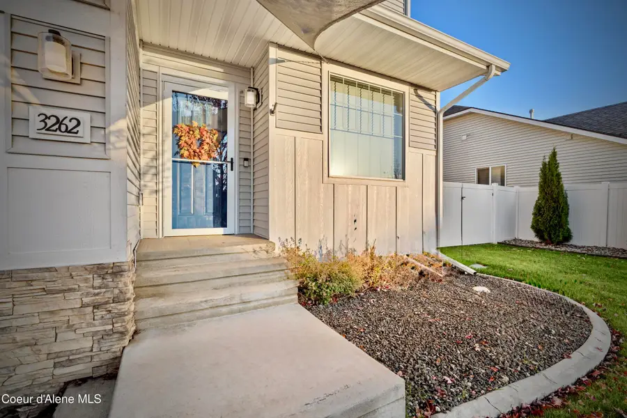 3262 Woodford St, Post Falls, ID 83854 - Image #2