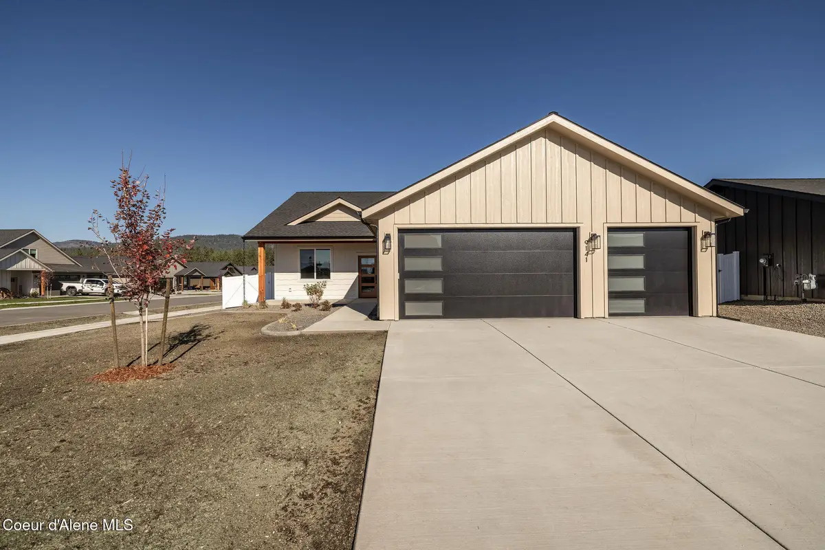 9141 W Cultivator Ave, Rathdrum, ID 83858 - Image #1