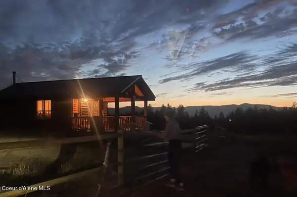 5939 E Burma Rd, Harrison, ID 83833