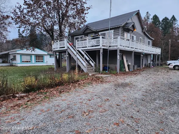 40483 Riverview Dr, Cataldo, ID 83810