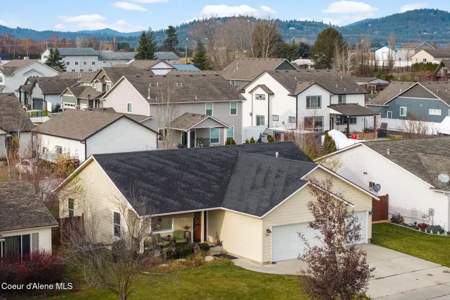 3801 N MAXFLI LN, Post Falls, ID 83854 - Image #2