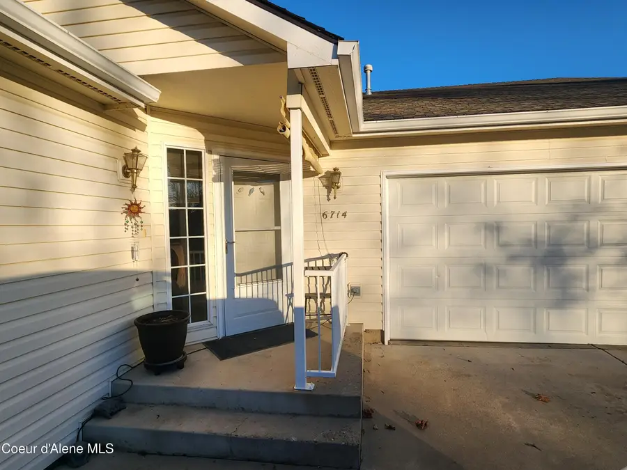 6714 N CALISPEL DR, Coeur Dalene, ID 83815 - Image #3