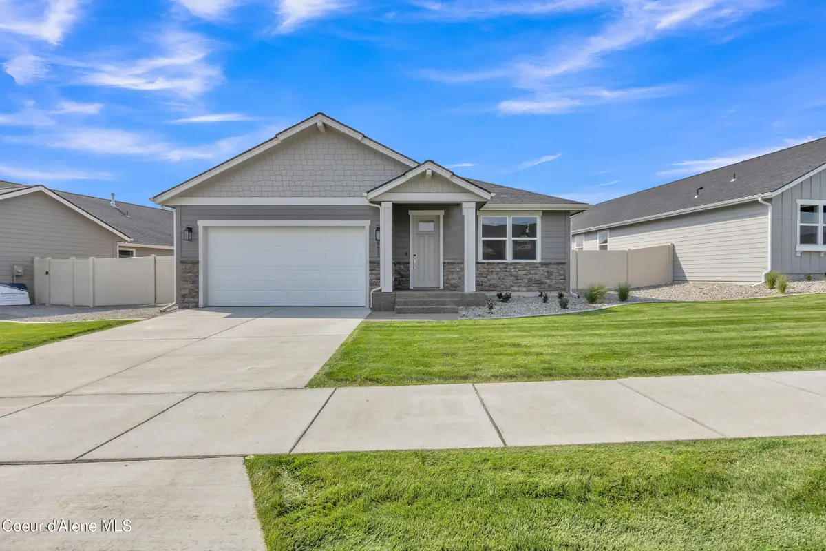 6875 N Coeur Terre Blvd, Coeur Dalene, ID 83815 - Image #1