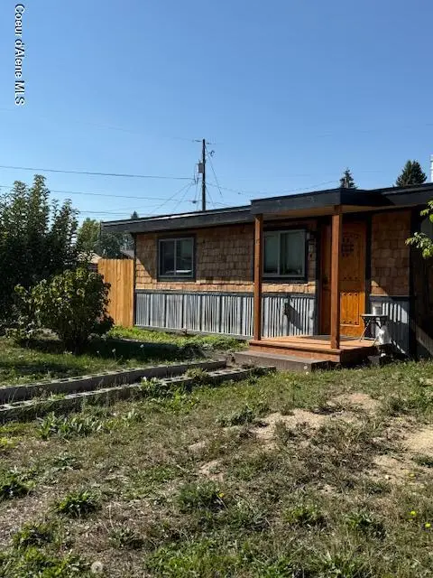 907 Ruth Ave, Sandpoint, ID 83864 - Image #1