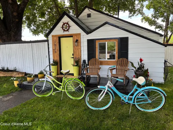 1223 N 1st St, Coeur d'Alene, ID 83814