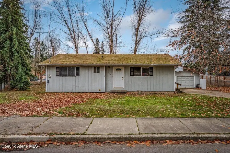 2106 E PENNSYLVANIA AVE, Coeur Dalene, ID 83814 - Image #3