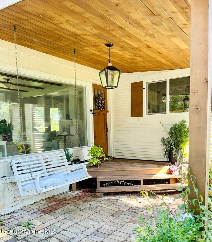 15664 N SPRING ST, Rathdrum, ID 83858 - Image #2