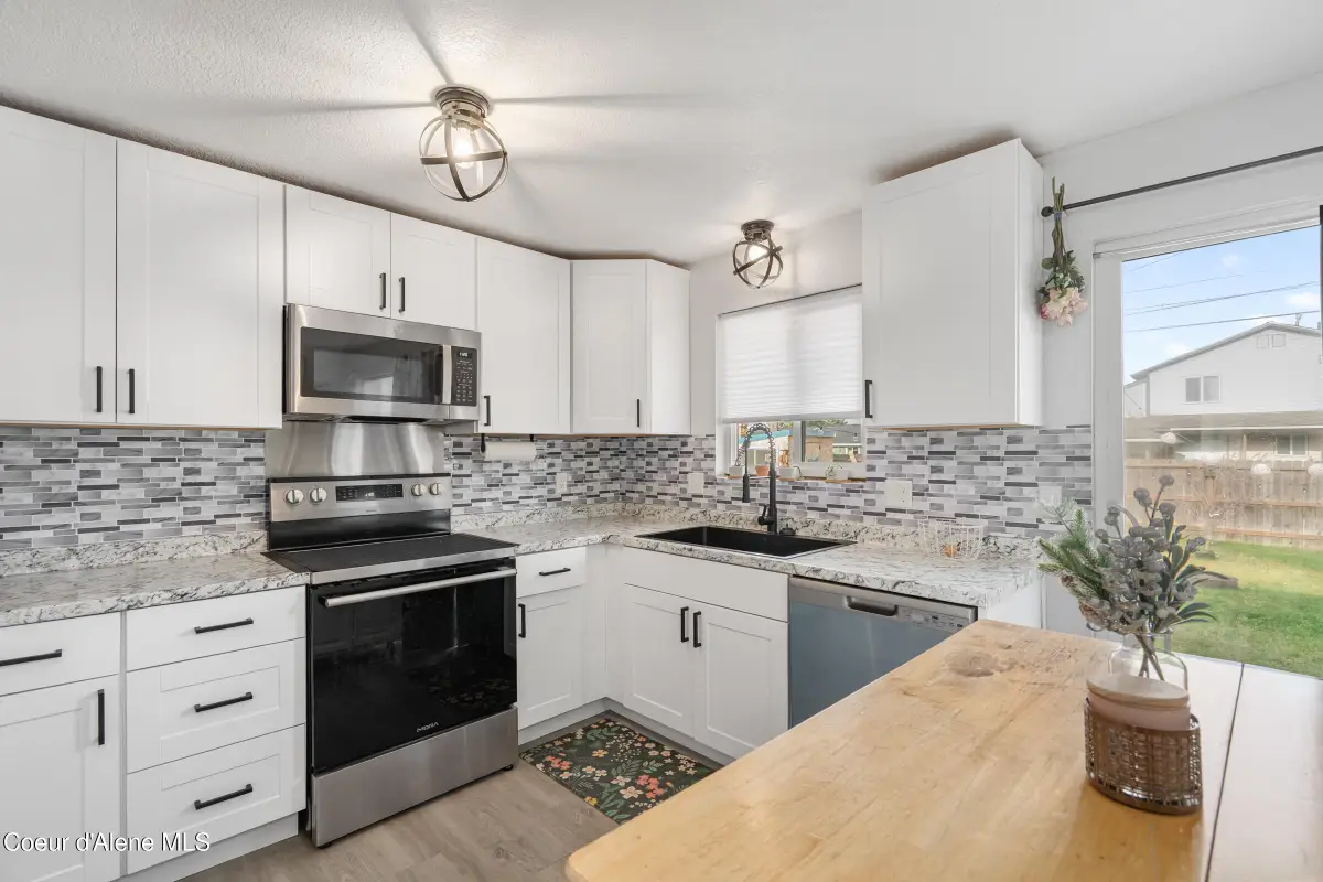 1609 E Park Ln, Post Falls, ID 83854 - #1