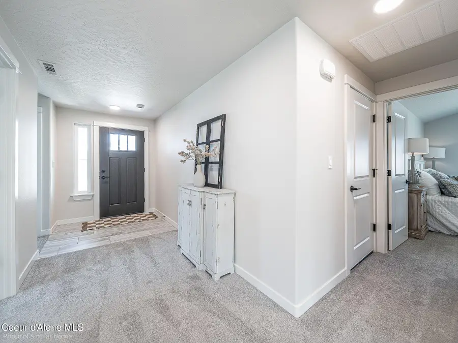 1552 N McKelvy Ln, Post Falls, ID 83854 - Image #2