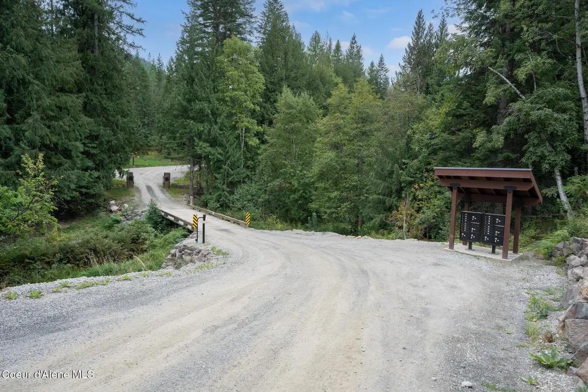 220 Hawkwind Trl, Cocolalla, ID 83813 - #1