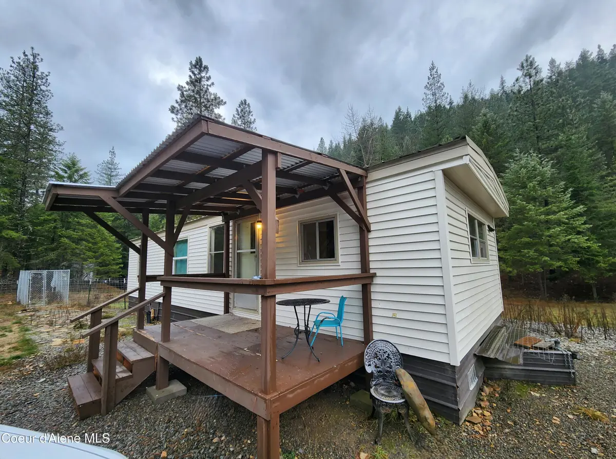 3520 Pinecreek Rd., Pinehurst, ID 83850 - Image #1