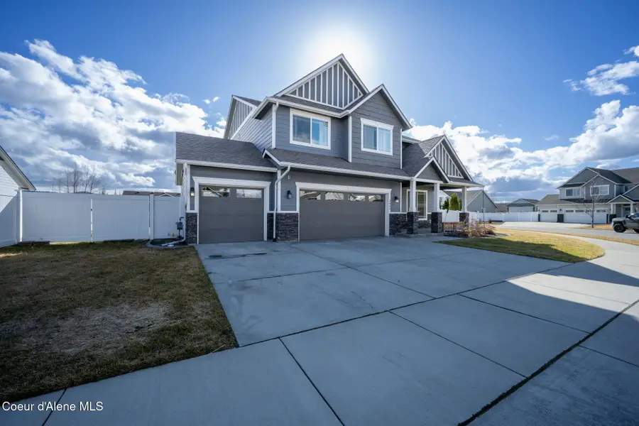 2447 N VIKING LOOP, Post Falls, ID 83854 - Image #2