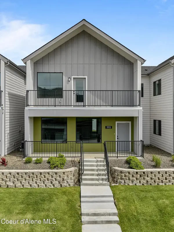 995 E RAILROAD AVENUE, Post Falls, ID 83854