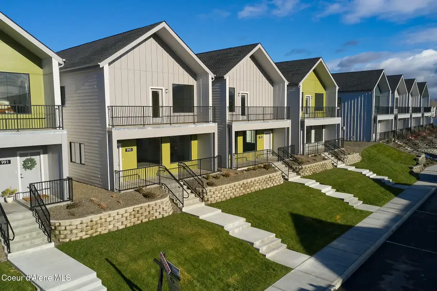 995 E RAILROAD AVENUE, Post Falls, ID 83854 - Image #2