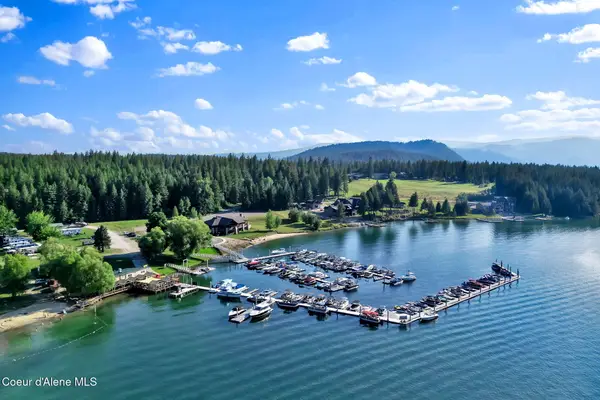 184 Willow Bay Rd, Priest River, ID 83856