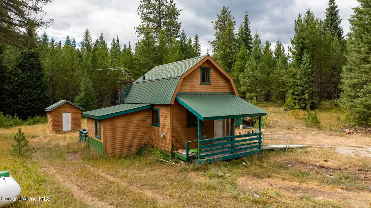 404 Hopkins Rd, Sandpoint, ID 83864 - Image #1