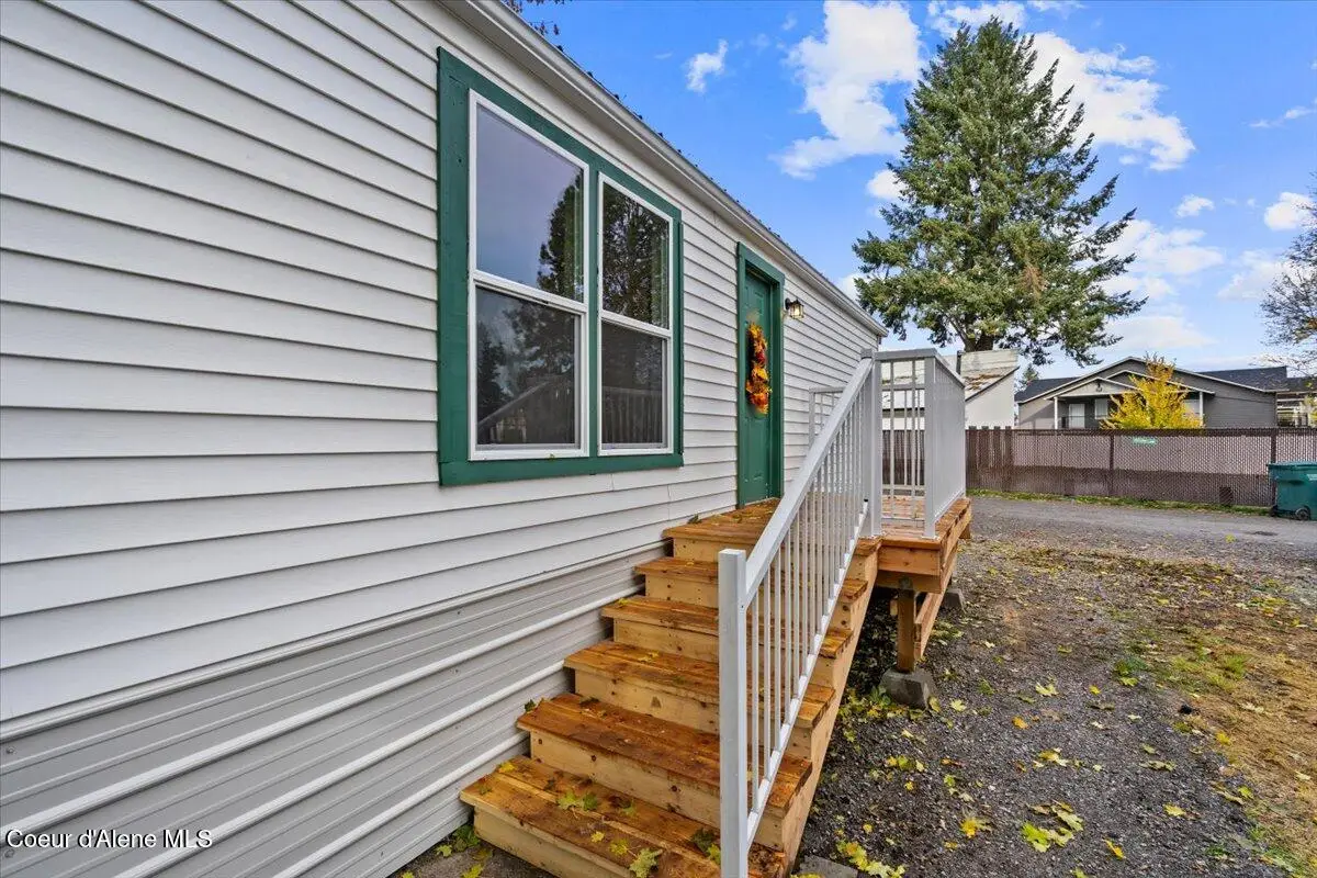 118 E MID TOWN LN, Hayden, ID 83835 - #1