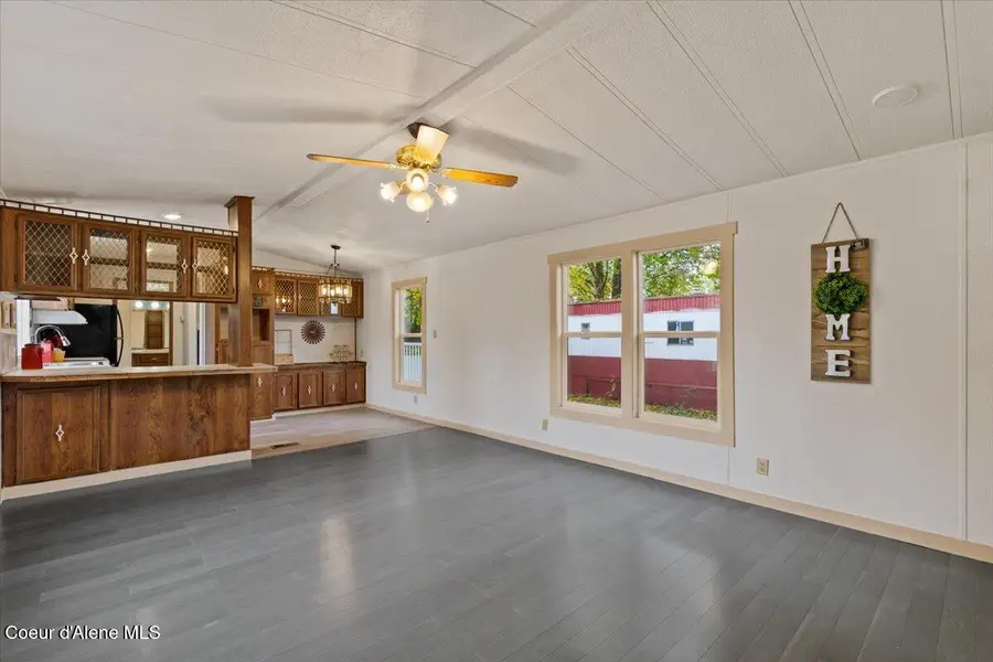 118 E MID TOWN LN, Hayden, ID 83835 - #2