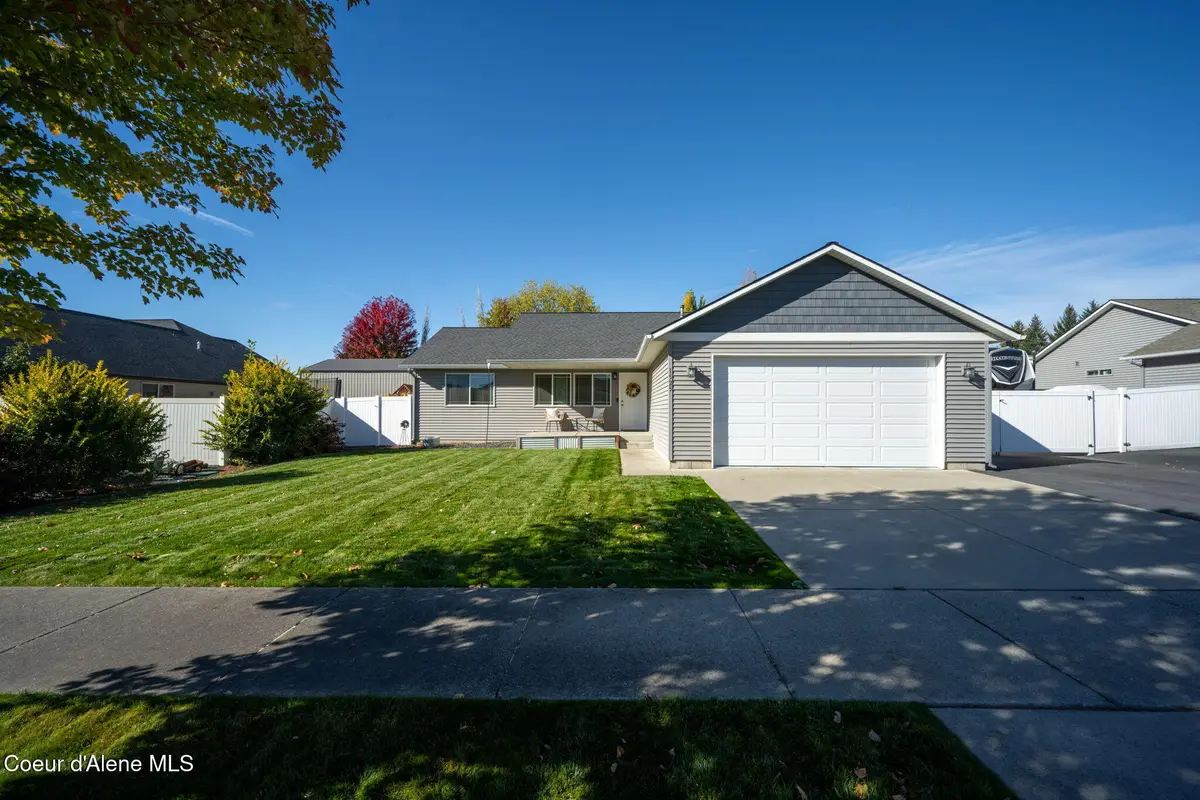 1525 N Ewell CT, Post Falls, ID 83854 - #1