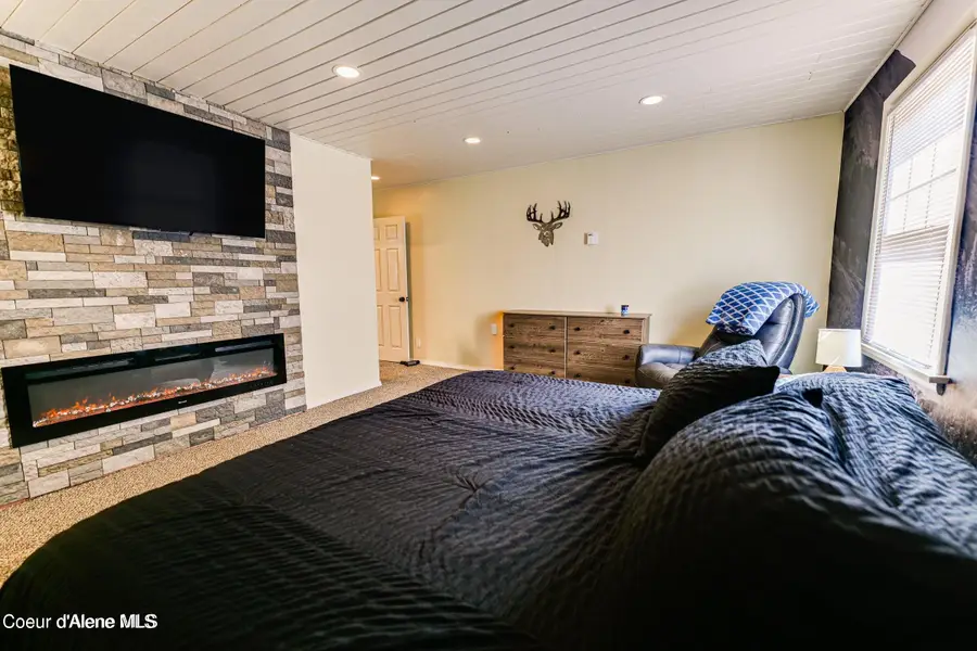 104 W 9th ST, Silverton, ID 83867 - #3