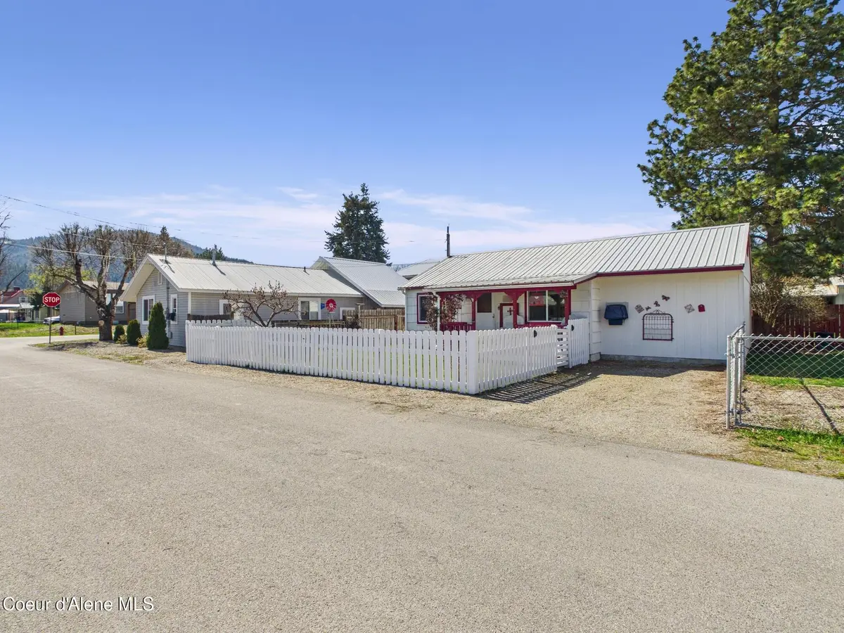 603 Oregon AVE, Pinehurst, ID 83850 - #1