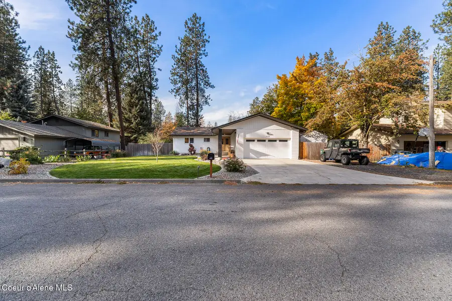 3704 N Woods LN, Coeur D Alene, ID 83815 - #2