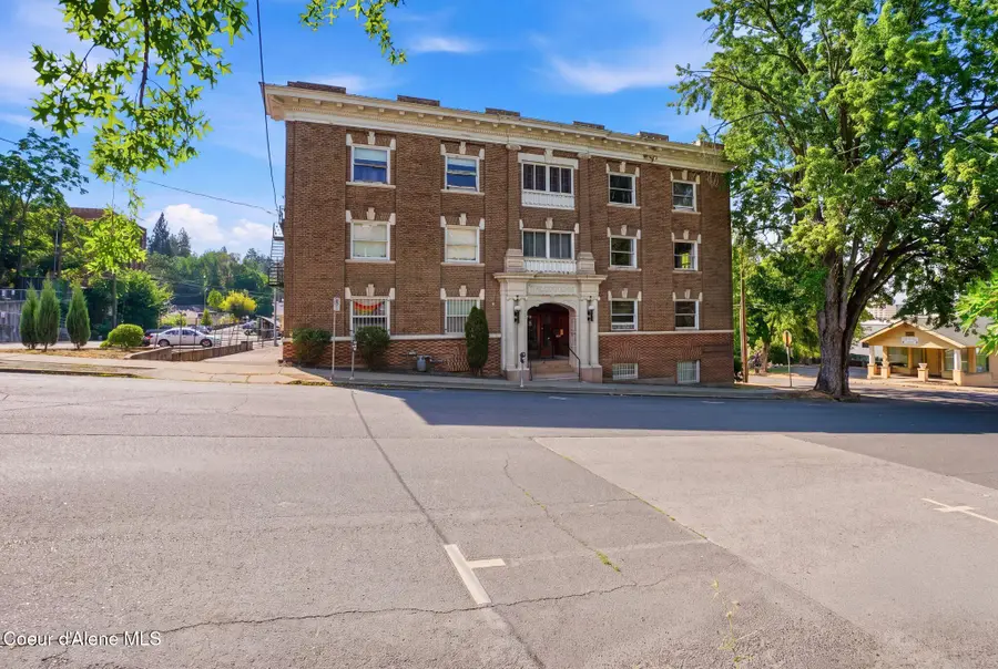 702 S Bernard St, Spokane, WA 99204 - #2