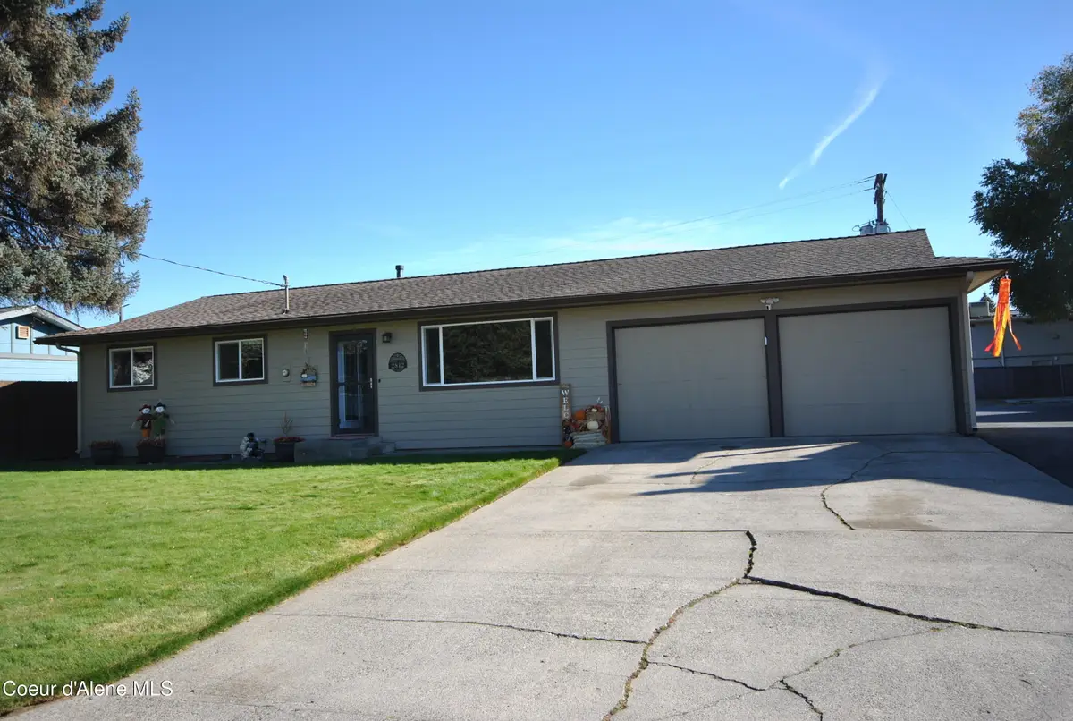 2812 N Clara Ln, Coeur D Alene, ID 83815 - #1