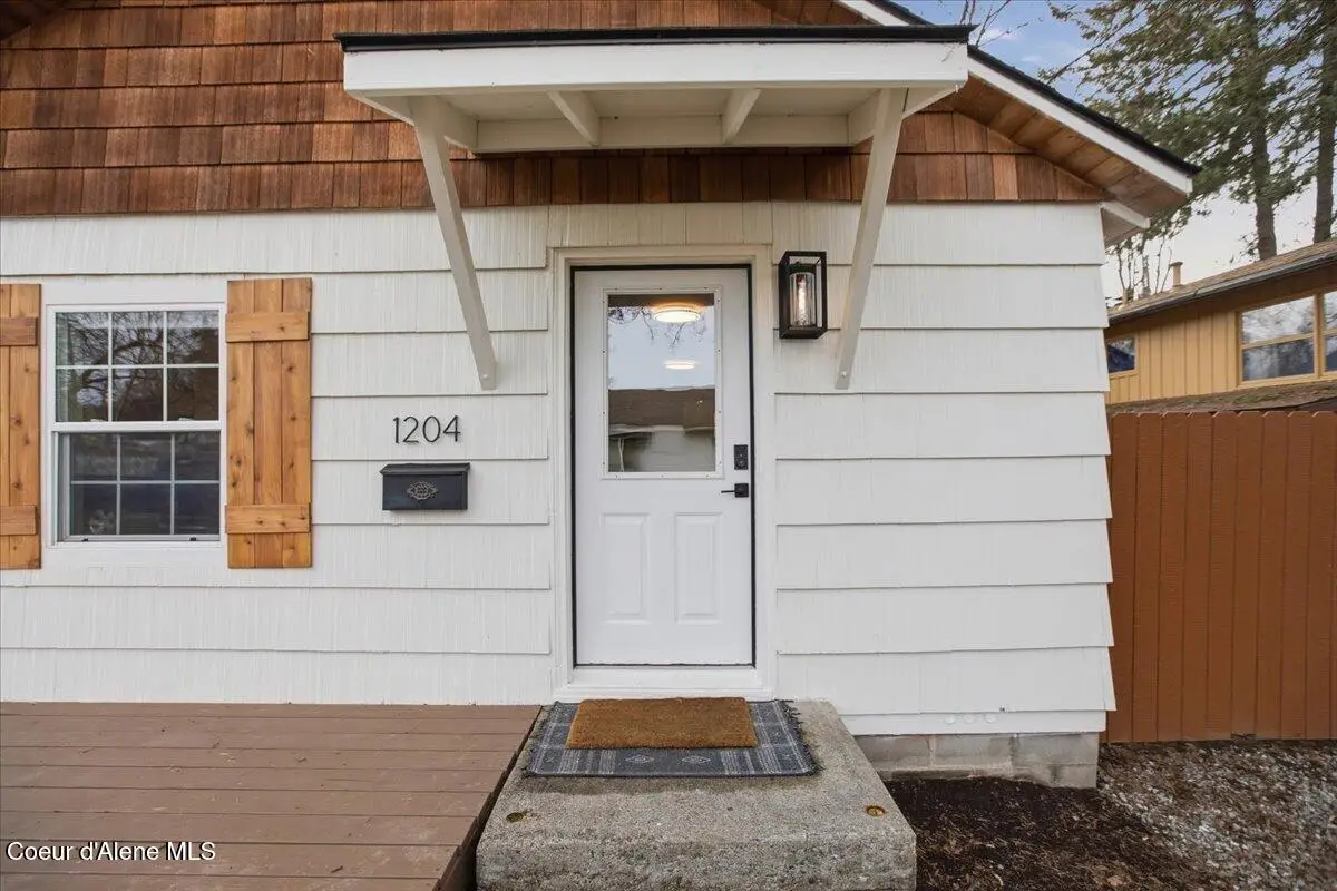 1204 E Foster AVE, Coeur Dalene, ID 83814 - #1