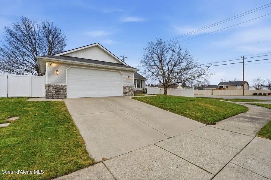 1627 W Cardinal Ave, Hayden, ID 83835 - #3