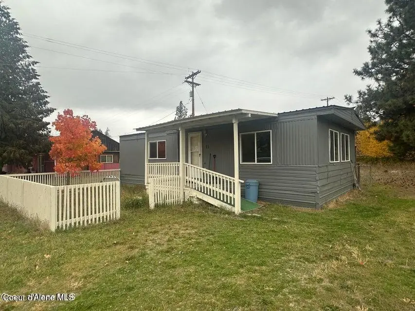 71 E Railroad St, Moyie Springs, ID 83845 - #1