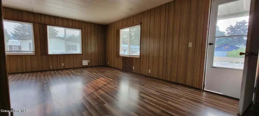 71 E Railroad St, Moyie Springs, ID 83845 - #3