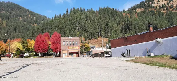 218-224 Earle ST, Mullan, ID 83846